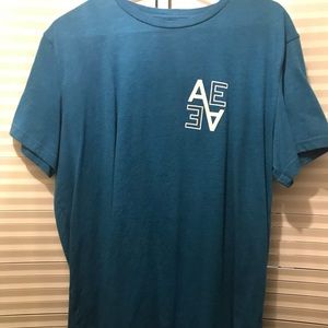American Eagle t